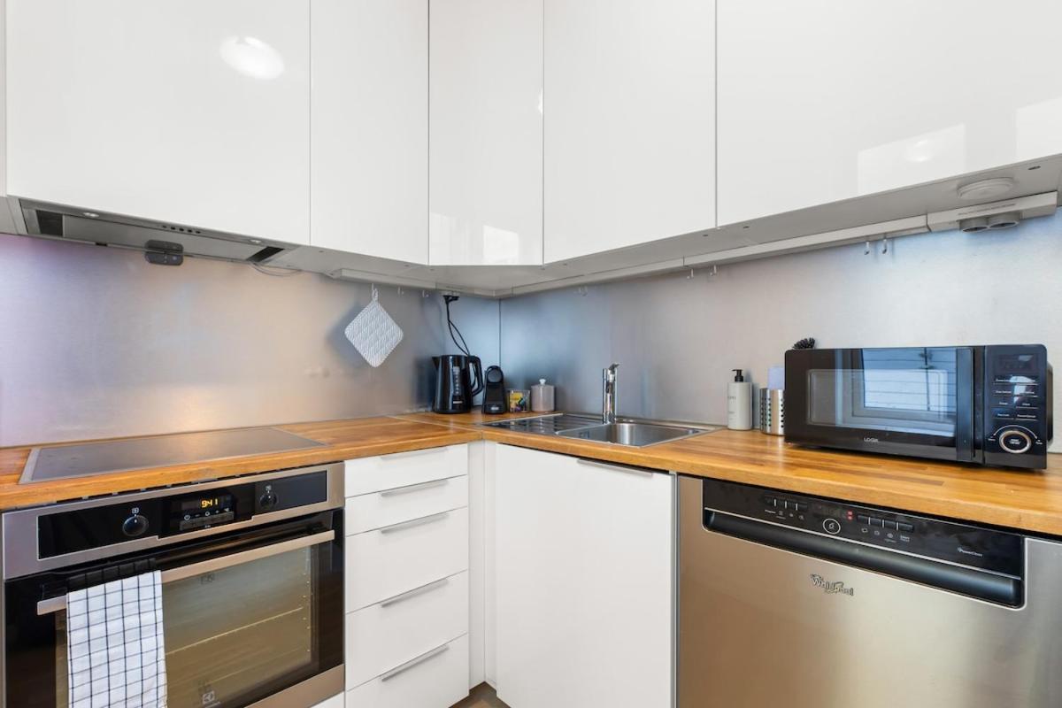 Apartment Luxury 4-bedroom In Oslo's Heart - Walk To Major Attractions *