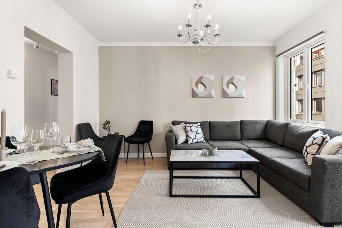 Luxury 4-bedroom In Oslo's Heart - Walk To Major Attractions Apartment *
