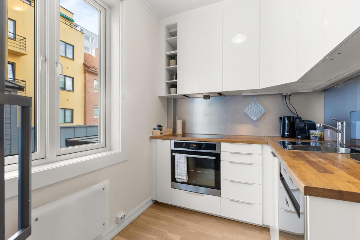 Luxury 4-bedroom In Oslo's Heart - Walk To Major Attractions Apartment *